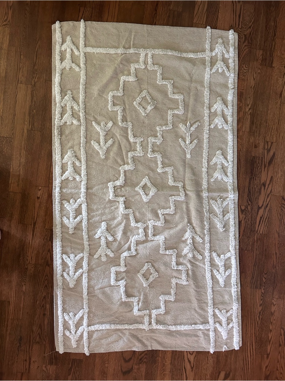 Tan and White Tufted Geometric Boho Cotton Accent Rug 35 x 59”